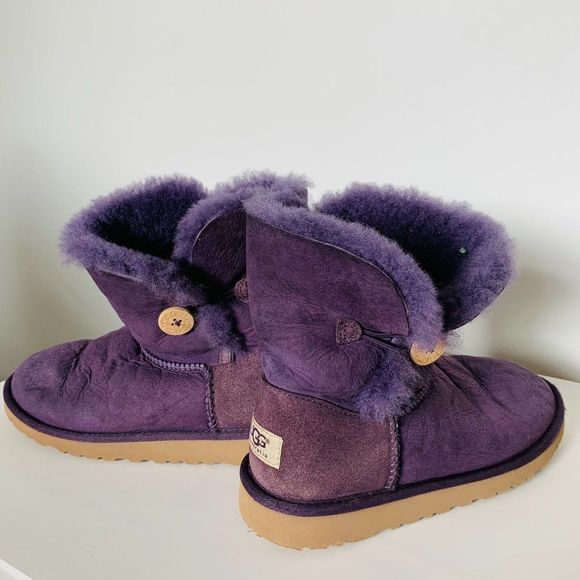 s-l400.jpg UGG boots - purple - size 4 US